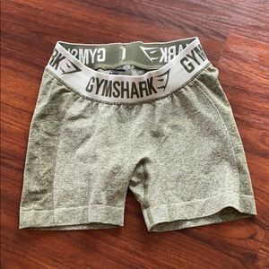 Gymshark flex shorts size XS.  NEVER WORN!